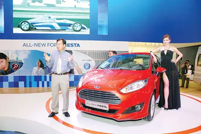 Ford ra mắt Fiesta hoàn toàn mới với động cơ EcoBoost