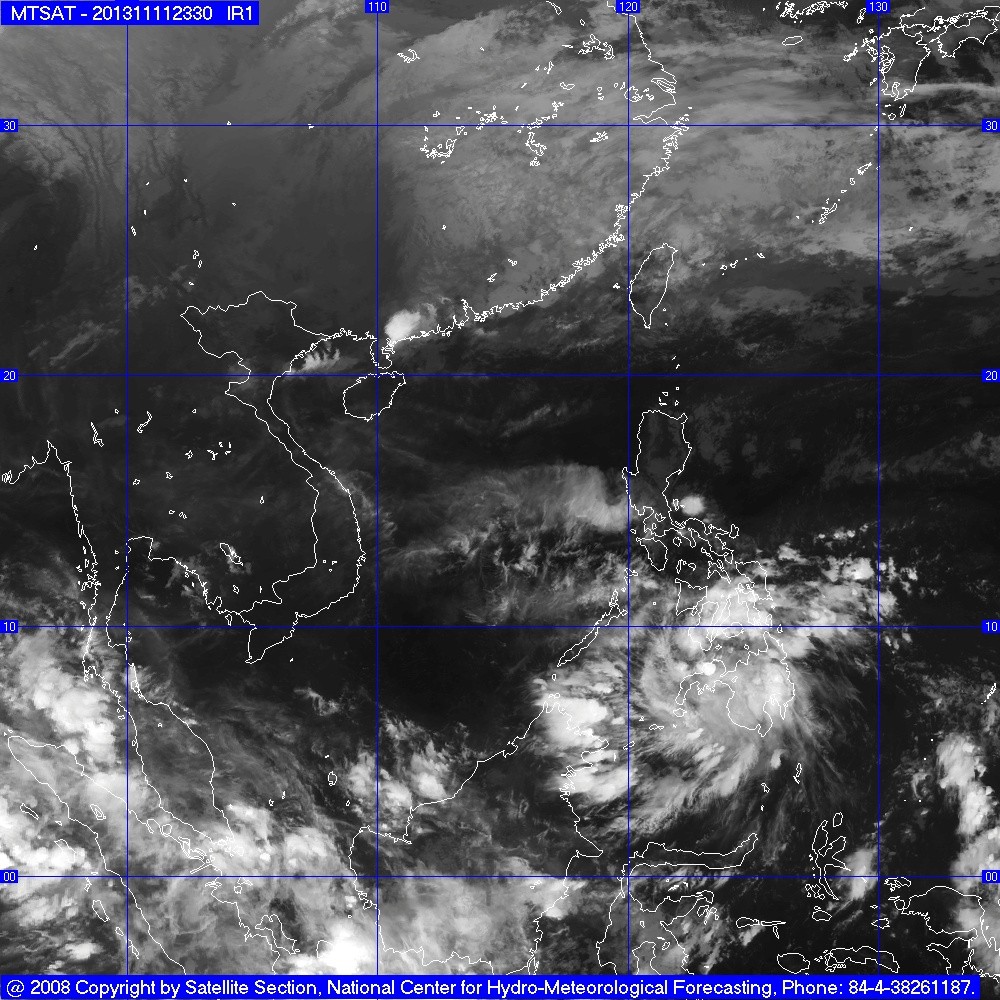 Satellite photo of the new tropical low pressure system. (Photo: www.nchmf.gov.vn)