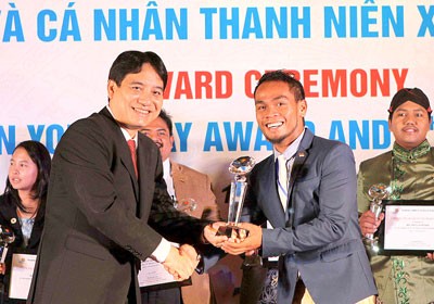 Ten outstanding youth in Asia are honored with the ASEAN Youth Award (Photo:SGGP)