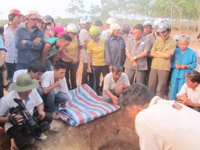 Mất cả trăm triệu đồng để “cậu Thủy” tìm hài cốt liệt sĩ