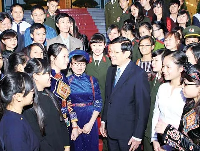 Chủ tịch nước Trương Tấn Sang gặp mặt học sinh giỏi dân tộc thiểu số