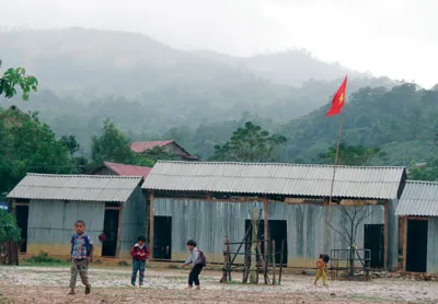 Đưa chữ lên núi Giăng Màn