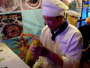 A cooking performance (Photo: KK)