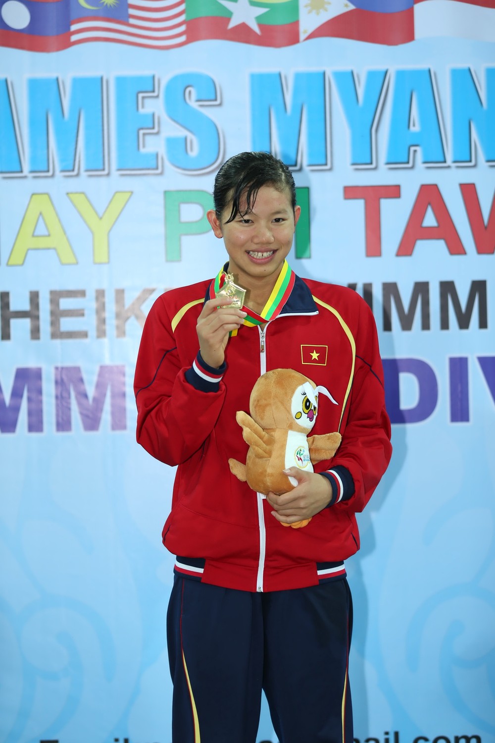 Athlete Anh Vien wins two gold medal in the swimming category (Photo:SGGP)