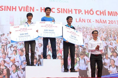 The winners in the 9th marathon festival (Photo:SGGP)