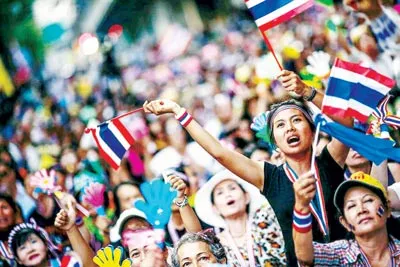 Chính trường Thái Lan tiếp tục gặp sóng gió trong năm 2013.