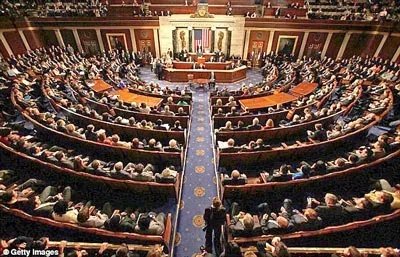 Chính phủ Mỹ tránh được nguy cơ đóng cửa