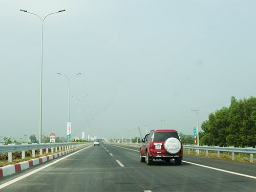 HCM City-Long Thanh-Dau Giay Expressway
