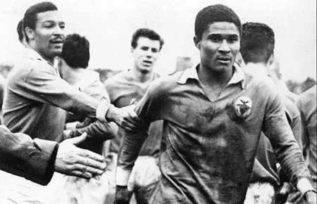 Eusebio trong màu áo năm 1966.