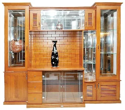 Vệ sinh đồ gỗ đúng cách sẽ giúp đồ gỗ bền màu và bóng đẹp hơn