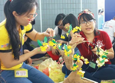 Cùng người nghèo đón tết