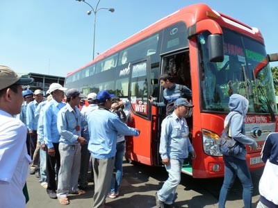 Crowded passengers at Eastern Bus Station (Photo:SGGP)