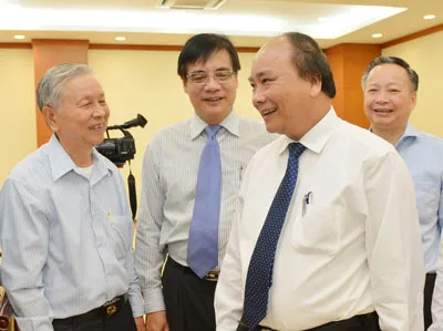 Hội thảo khoa học “Một số vấn đề lý luận – thực tiễn cốt yếu về phát triển kinh tế thị trường định hướng XHCN”