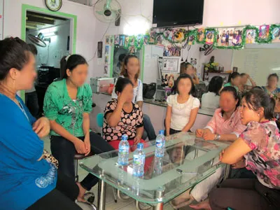 Bước qua lầm lỡ