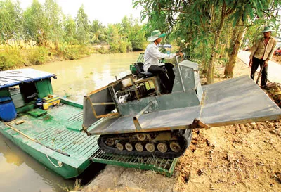 Xe cải tiến dùng vận chuyển lúa.