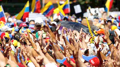 Venezuela phá vỡ âm mưu đảo chính