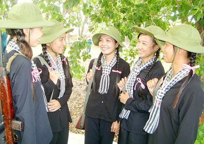 Militiawomen during training hour (Photo: SGGP)