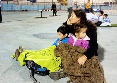 Người dân Chile ở khu vực bị động đất được di tản đến nơi an toàn