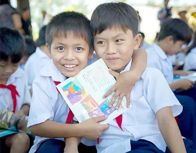 Mang sách “Hạt mầm xanh” đến học sinh vùng quê nghèo