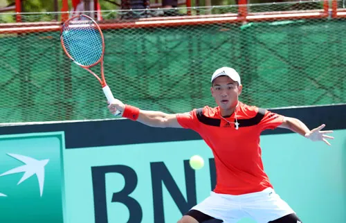 Tay vợt quốc gia Nguyễn Hoàng Thiên sẽ giúp TPHCM bảo vệ cúp vô địch mùa này. Ảnh: Dũng Phương