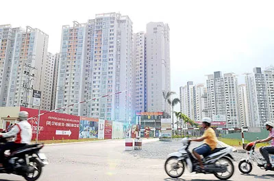 Ngưng cấp phép dự án bất động sản mới có phù hợp thực tế?