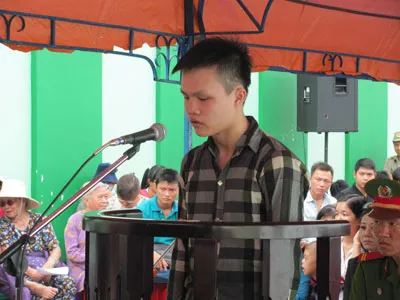 Bạn bè đùa giỡn trở thành án mạng