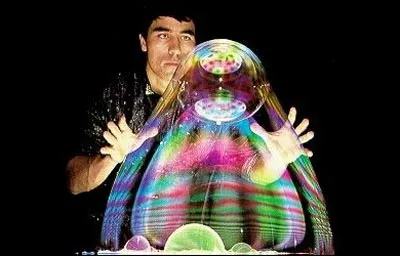 Huyền thoại bong bóng FanYang trình diễn chương trình “Giấc mơ Việt”