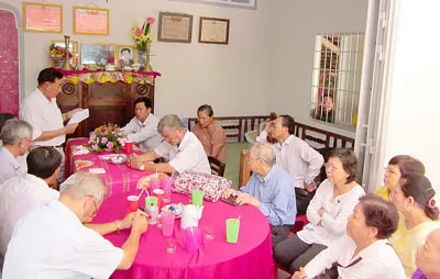 Tặng nhà nghĩa tình cho gia đình liệt sĩ ngành binh vận