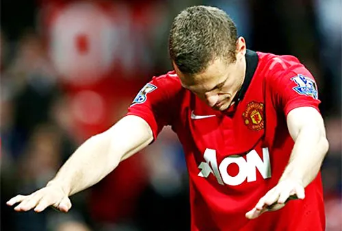 Old Trafford tri ân Nemanja Vidic ảnh 6