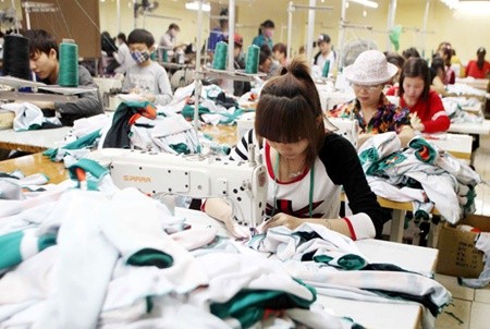 Viet Nam's textile and garment exports have grown 15 to 17 per cent per year since 2007. — VNA/VNS Photo