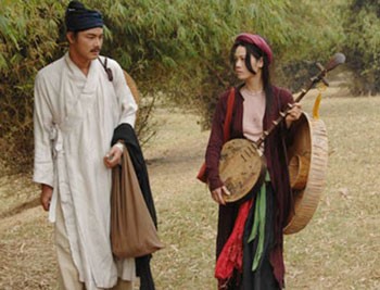 Actor Ngoc Ngoan and singer Nhat Kim Anh play poet Nguyen Du and Cam in the film Long Thanh Cam Gia Ca