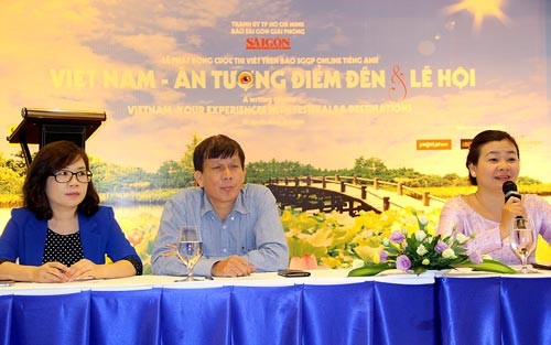 The organizing Board at the ceremony