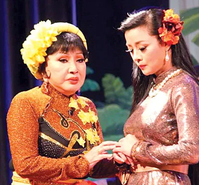 Nghệ sĩ Hồng Nga tái xuất