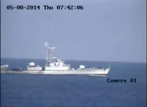 Trung Quốc dùng nhiều tàu quân sự tham gia bảo vệ. Đây là tàu tuần tiễu tấn công nhanh 753