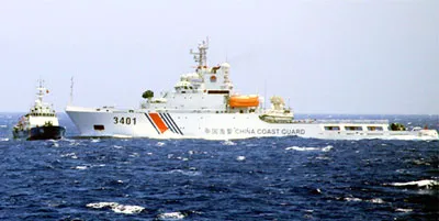 Tàu Hải cảnh Trung Quốc 3401chủ động đâm thẳng vào mạn trái tàu Cảnh sát biển Việt Nam CSB 2016, nhưng tàu CSB 2016 đã dừng và lùi máy kịp thời.