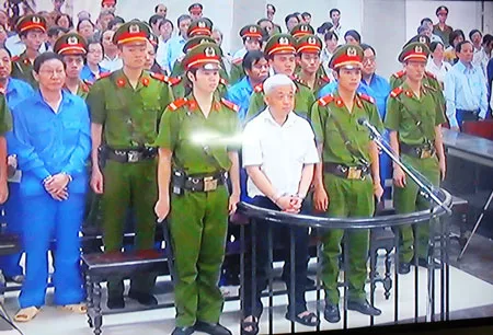 Giữ nguyên quan điểm truy tố các bị cáo