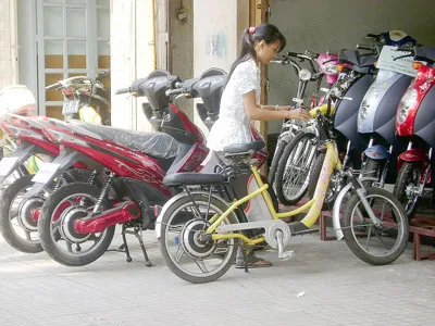 Đăng ký xe máy điện: Yên ắng