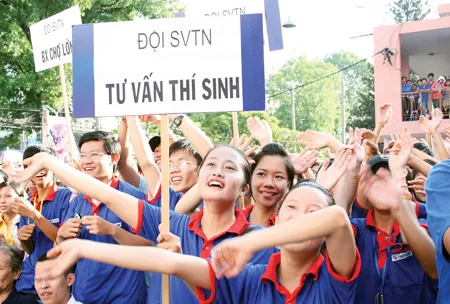 Ra quân chương trình Tiếp Sức Mùa Thi 2014