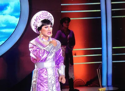 Hoài Lâm đoạt ngôi quán quân Gương mặt thân quen 2014