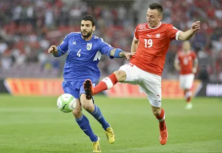 Tiền đạo Josip Drmic (phải) hy vọng sẽ tỏa sáng giúp Thụy Sĩ giành chiến thắng.