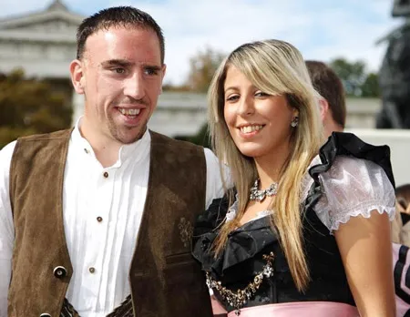 Vợ chồng Franck Ribery và Wahiba.