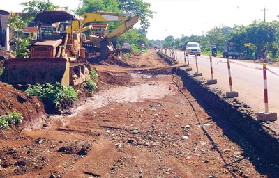 Dự án nâng cấp quốc lộ 14: Nhiều nhà thầu ngừng thi công do bị nợ tiền