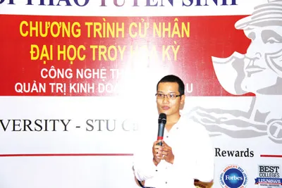 Bạn Nguyễn Kỳ Viên – cựu sinh viên của Troy – STU Campus, chia sẻ niềm vui và tự hào khi có được thành công nhờ học tại Troy - STU Campus.