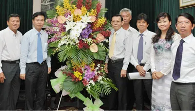 Lãnh đạo TPHCM thăm, chúc mừng các cơ quan báo chí