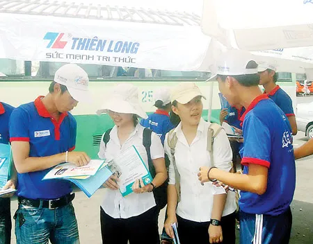 Tập đoàn Thiên Long tiếp Sức Mùa Thi, nâng cao sức mạnh tri thức ảnh 3