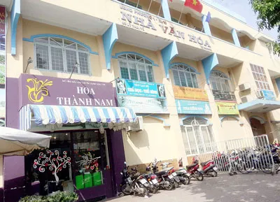 Nhà văn hóa tự biến mất!