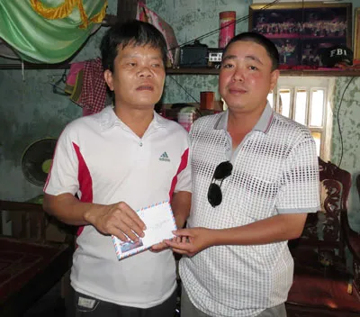 Tặng 5 triệu đồng cho nhân vật trong phóng sự: “A lô, đài Mỵ mù đây”