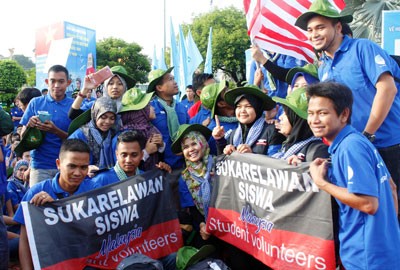 Malaysian volunteers participate in the 2014 Green Summer Campaign (Photo:SGGP)