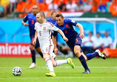 Trận Hà Lan vùi dập Tây Ban Nha với tỷ số đậm 5-1.