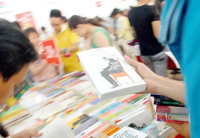 Những tên sách gây “sốc”